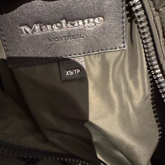 NWT MACKAGE Adali Down
Coat with natural Fur Trim in
Color: Green-Size: XS - Picture 7 of 7